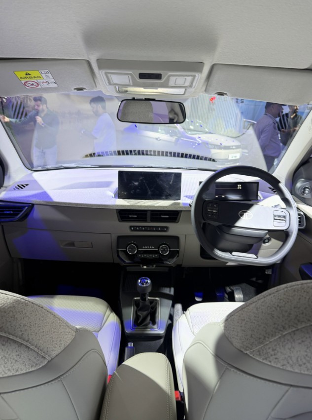 Tata Aeris interior