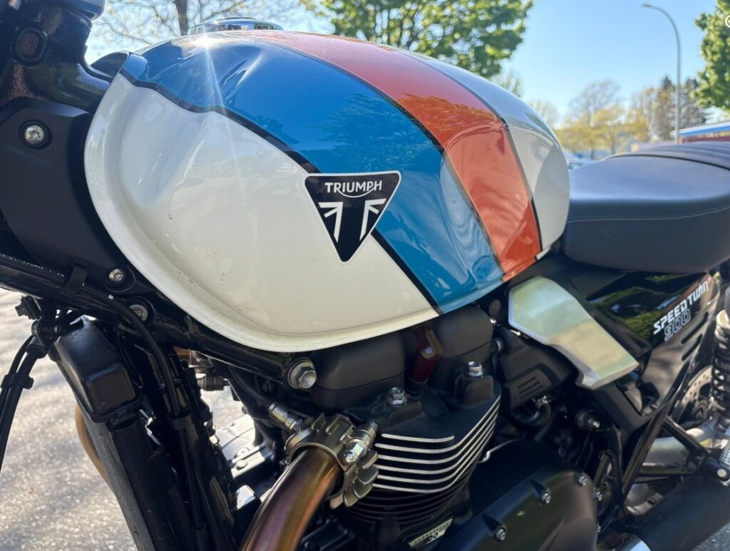 Triumph speed twin 900